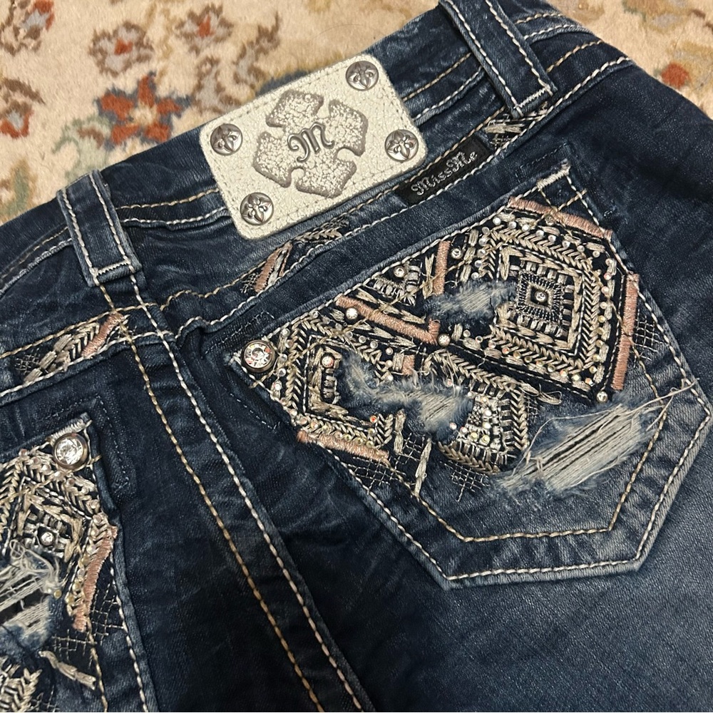 Miss Me Women's Blue Embellished Capri Jeans